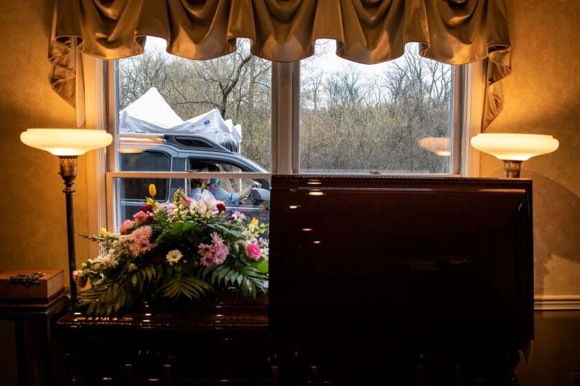 The South Side Funeral Home That Put Grief in the Drive-Thru Lane